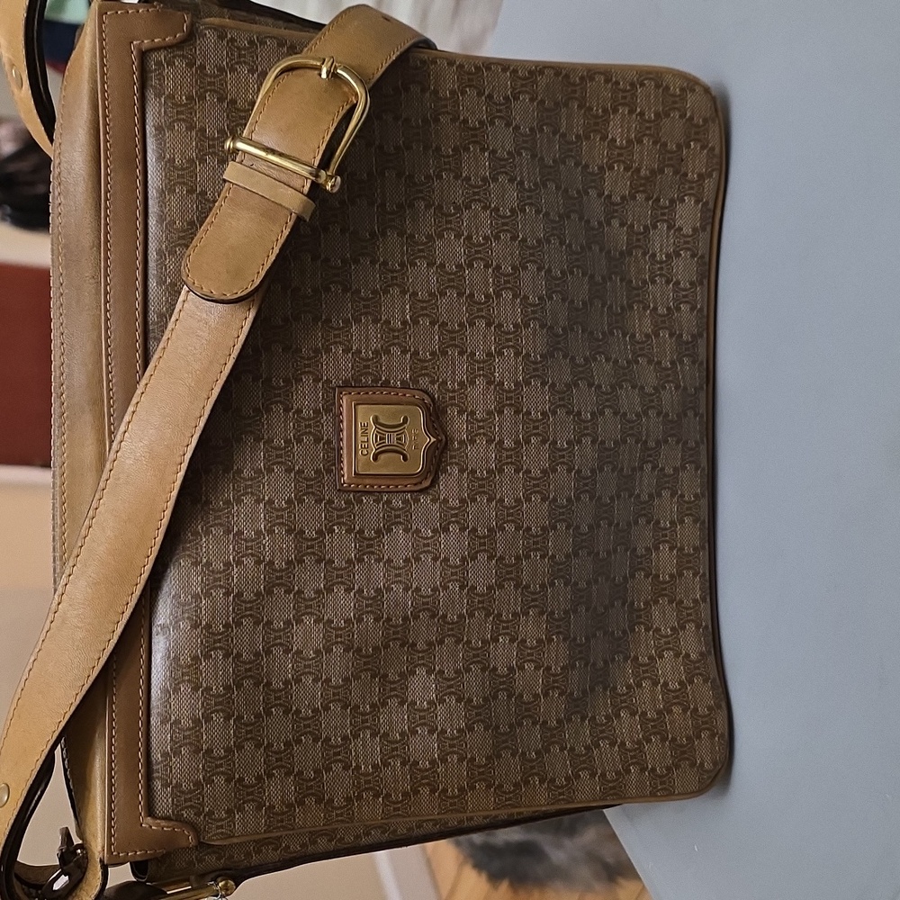 Pre-Own Celine Vintage Brown Patterned Crossbody Bag .